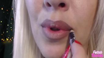 LIPSTICK APPLICATION LIP FETISH (AllforLucky)