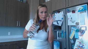 Mommy's had a drop too much - April 14, 2021 (Kimi The Milf Mommy)