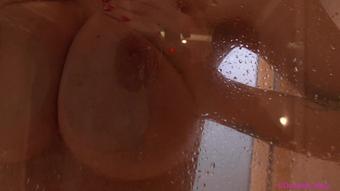 Mummy Shower Tease - November 27, 2017 (Danielle Maye XXX)