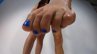 Giantess Models taunt cocky shrunken man - June 04, 2020 (Lora Cross)