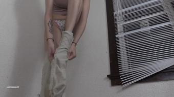 White Pants Wetting (Rardysexuality)