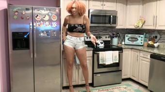Sativa Feti - Height Humiliation POV (Ginary)