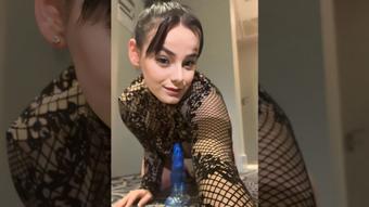 HARD RIDING IN HOTEL ROOM XXX (Tiffanybabe01)