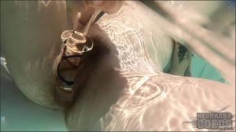 Nc20211026 Brilla Underwater Jacuzzi Masturbating With Hairy Pussy (AfterHoursExposed)