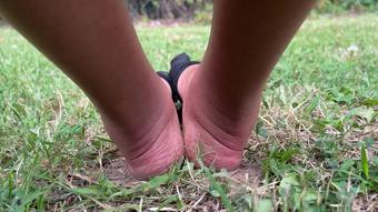 Nylon Removal Outside (Pink Foxx)