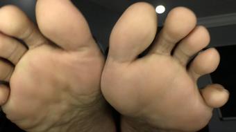 Paris Love POV Ebony Smelly Foot Worship (Ginary)