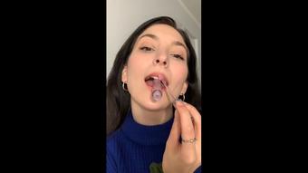 Making myself pretty - Dec 5, 2022 (Karolina_Mustela)