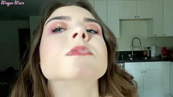 Meganmarxxx Blowing Spit Bubbles (MeganMarxxx)