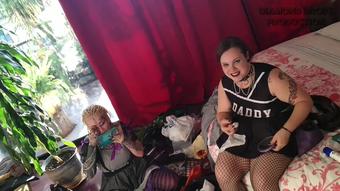 4 Girls Fist Squirt Backstage Group Sex (Sophie Diamond)