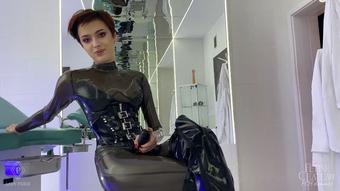 Blackmail-Fantasy strapon worship POV - August 08, 2022 (fchdommes)