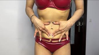 Bellybutton spreading - June 30, 2024 (kristinaxxx)