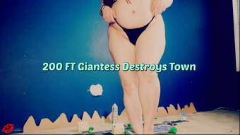 200 FT Giantess (clubdinasky)