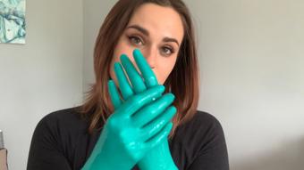 Dr. Nina's Handjob Education (Nina Crowne)