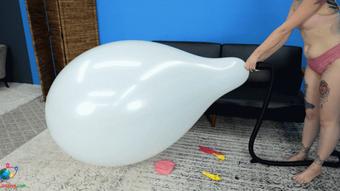 Lexi C Pump Pops Multiple Balloons (Custom Fetish)