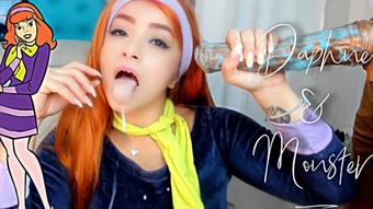 Daphne scooby doo and monster big cock - October 02, 2019 (Emanuelly Raquel)
