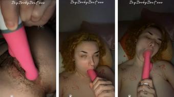 Dildo fuck and suck (Cyber Skye)