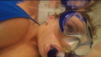 Nikki Brooks - Bathtub Snorkel Gear Fun (Ginary)