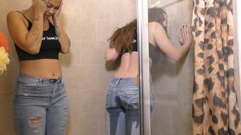 Luv to watch My Girlfriends Pee 11 (Alexis Rain)