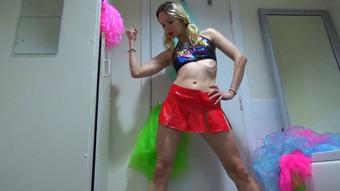 BALLBUSTING BURSTING CHEER (Goddess Vanessa)