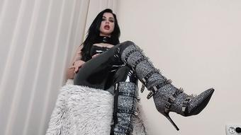 Eat your load for me (Alpha Diva Alexandra)