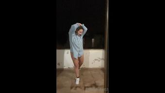 TEEN PLAYING IN THE RAIN, WET WET WET (Tiffanybabe01)