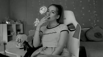I smoke - Apr 28, 2022 (Ohayo Hanna)