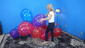 Bunny's Sit-Pin-Stomp Pop-4K 3840x2160 (Custom Fetish)