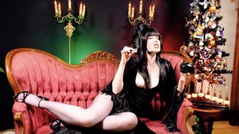 Elvira Introduces Daphne's Film (MadameBeatrix)