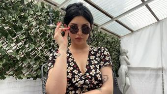 Casual smoking and human ashtray POV - October 25, 2022 (fchdommes)