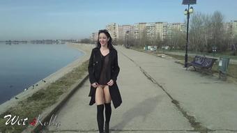 Wet Kelly Flashing In Park (Wet Kelly)
