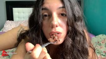 Watch Me Eat (GoddessDri)