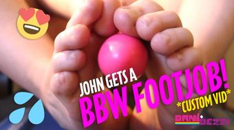 John Gets a BBW Footjob! / CUSTOM VID - June 29, 2020 (Danidezzi)