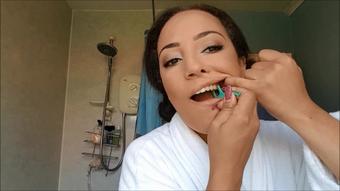 Kaylalouise Flossing Brushing Teeth Drooling (Kaylalouise)
