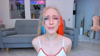 Harley Quinn eyes contact pleasure - August 19, 2021 (Jane_Klein)