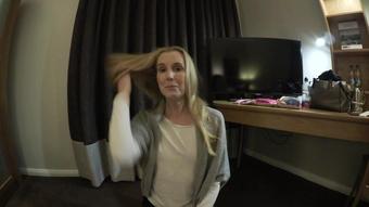 Ariel Anderssen Upskirt Aunt Offers Room Service (Ariel Anderssen)