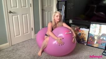 Inflatagirl Bouncing And Humping My Pink Gl900 (Inflatagirl)