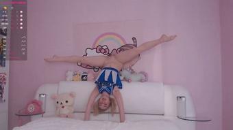 CheerLeader Flexible Show Strip-Tease - January 07, 2022 (MiaMelone)