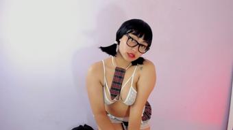 School Girl Wants To Taste You (AndyModel)