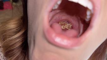Uvula Flex and Swallow in 4K (SneezeGoddess)
