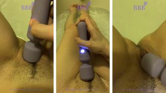 Wet bathtub wand fun (Cyber Skye)