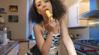 Kaylalouise Maid Fucks Banana Dildo (Kaylalouise)