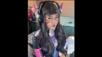 Gassy Dva uses you as her gaming chair (kitsune_foreplay)