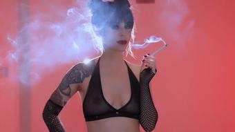 Smoking VS120 and Marlboro Gold 100s B2B (Dani Lynn)