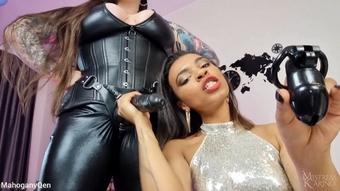 Mahoganyqen Girls Like Big Cock Only (MahoganyQen)