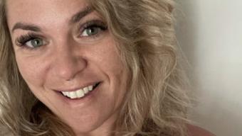 Creamy mommy pussy (Sweetabby2020)