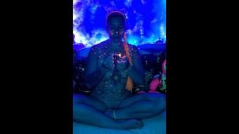 Neon UV 420 Smoke Sesh (KittyUV)