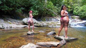 Lesbians having fun in Public (Siren_nudist)