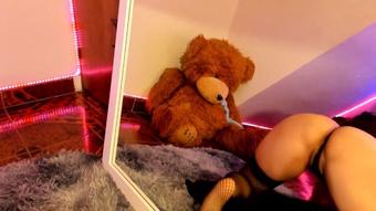 Twerk in front of my mirror - March 09, 2023 (Antonella_Rossi)