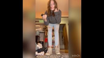 giantess squishes you... for science - November 13, 2022 (maggierosexo)