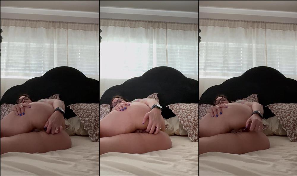 thebrittanyxoxo 1016943310 ass is getting some much needed attention